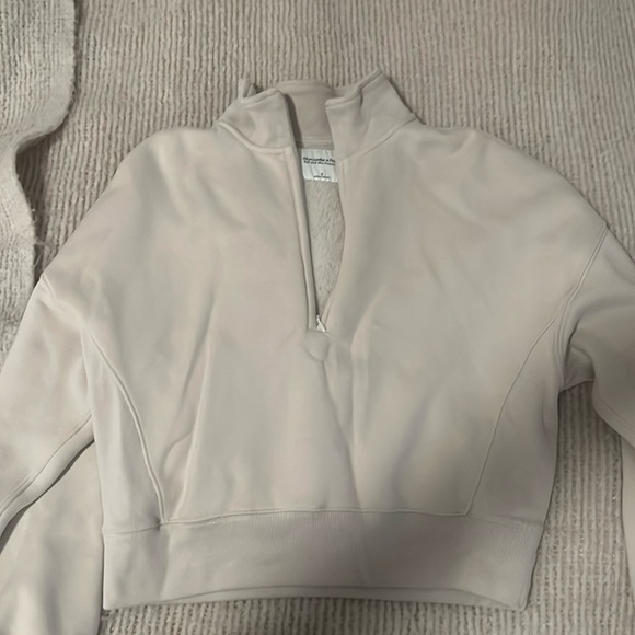A & F half zip sweatshirt - Picture 1 of 5